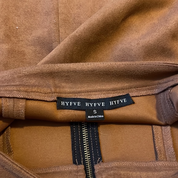 Brown Skirt - Picture 3 of 3